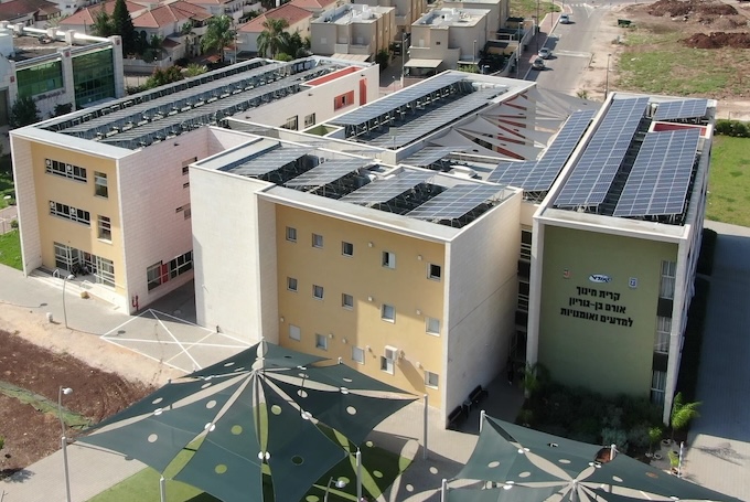 שני תיכונים מעפולה זכו בפרס מצוינות של משרד החינוך
